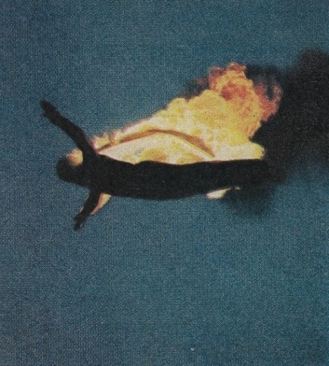 Russian Carpet: Daily inspiration, trends, mood board. Architecture, art, design, fashion, photography. #inspiration #burn #board #russian #photography #fire #carpet #mood #flame